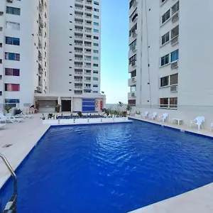 Apto Nacaela-bocagrande Cerca A La Playa Apartamento